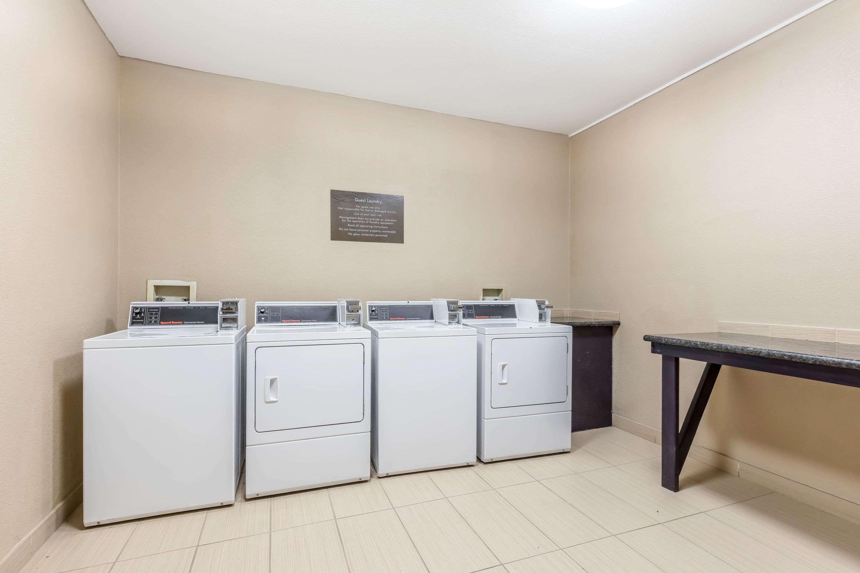Comfort Inn & Suites Crystal Inn Sportsplex Gulfport Zewnętrze zdjęcie